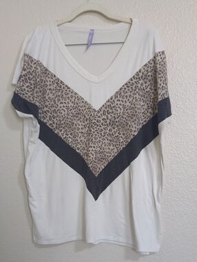 Women's White V-Neck Tee with Leopard Chevron and Charcoal Stripe